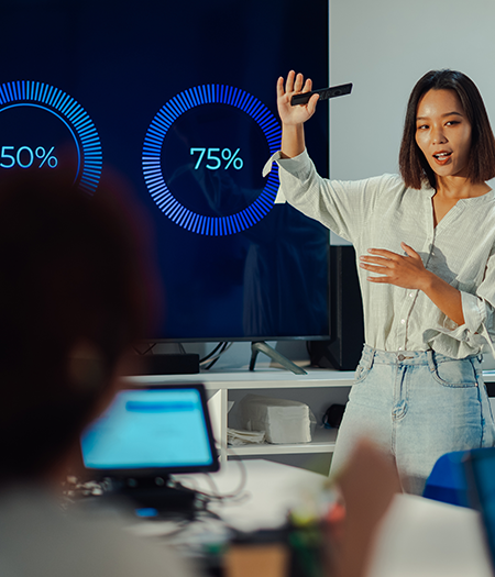 hcm-boosting-workforce-productivity-with-ai-mobile
